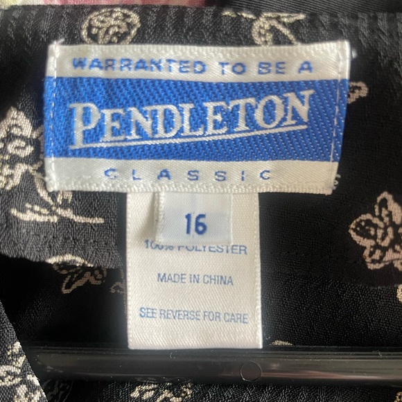 Pendleton Black Floral Blouse Size 16 - Picture 3 of 3